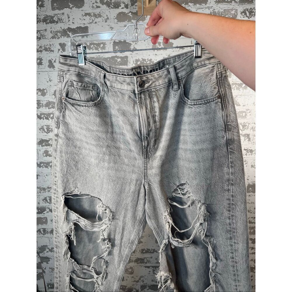 American Eagle | women mom straight jean distressed gray denim